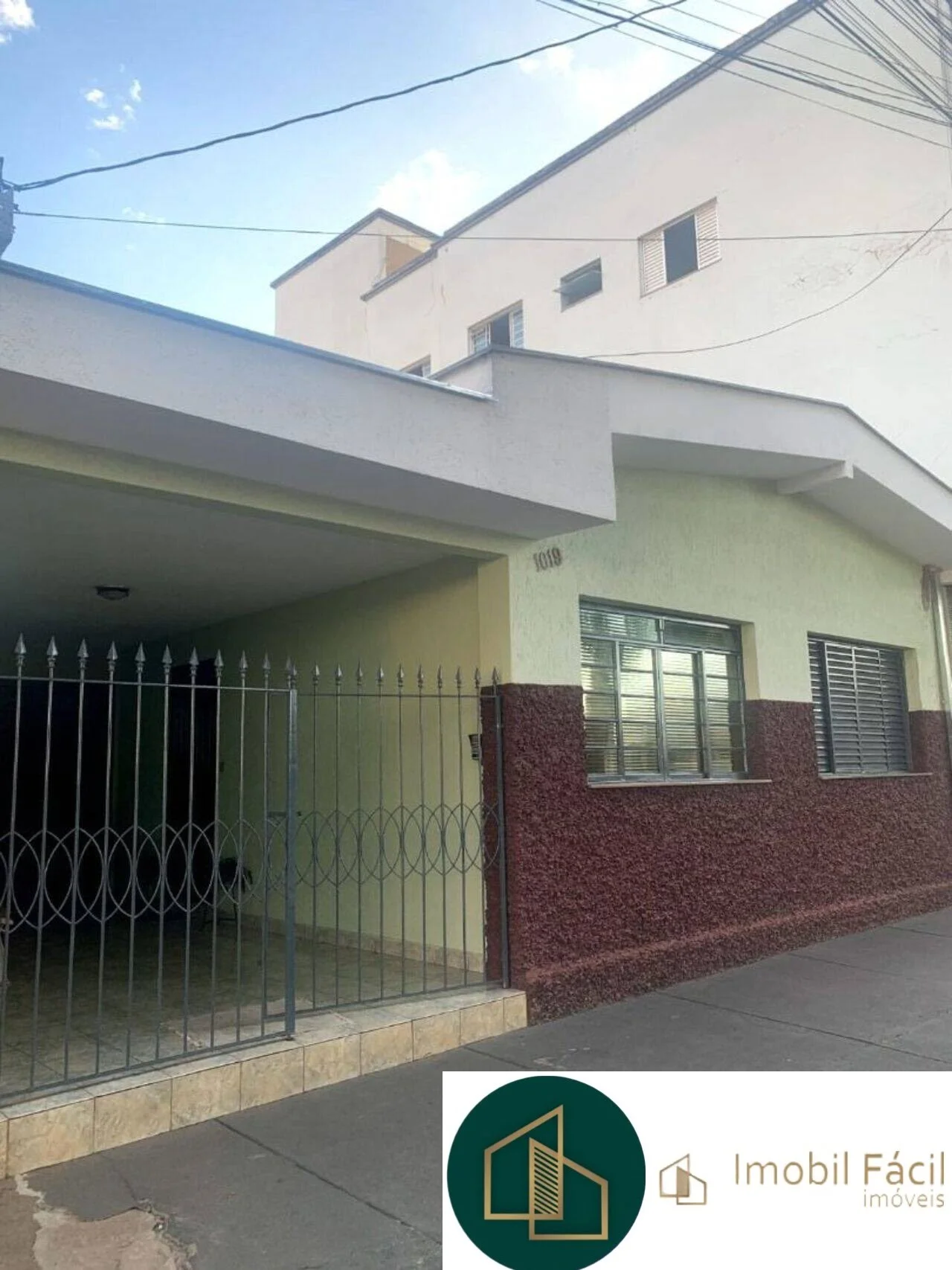 Casa à venda no Centro – Guaxupé/MG