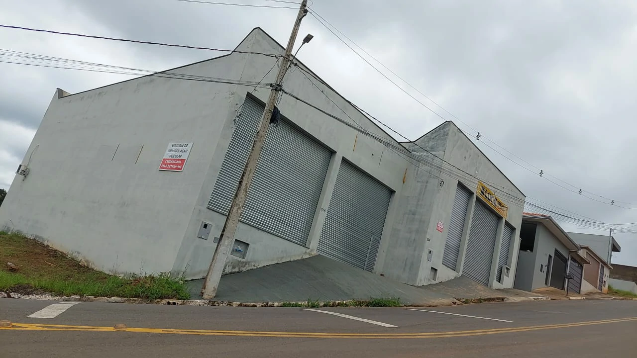 Galpão para alugar no Bairro Jardim das Orquídeas – Juruaria/MG
