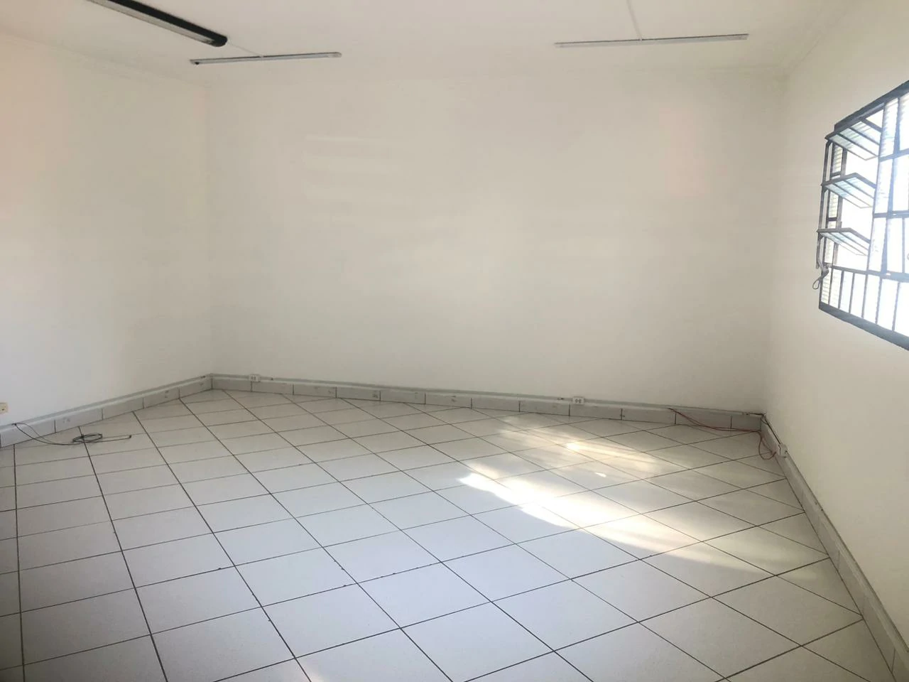 Sala Comercial para Alugar no Centro – Guaxupé/MG