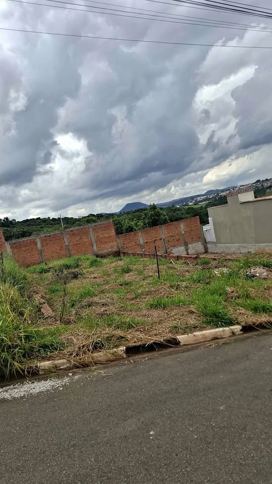 Terreno à venda no Residencial Fazenda Planalto – Guaxupé/MG - Foto 1