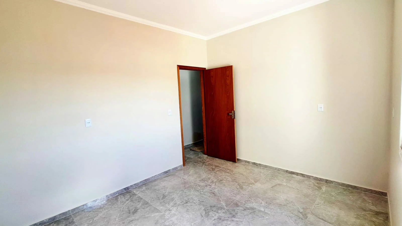 Aluga-se Casa no Bairro Residencial Fazenda Planalto – Guaxupé/MG - Foto 15