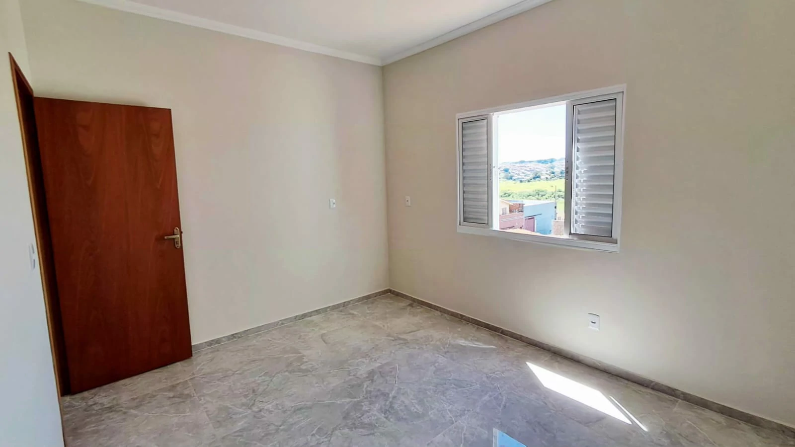 Aluga-se Casa no Bairro Residencial Fazenda Planalto – Guaxupé/MG - Foto 16