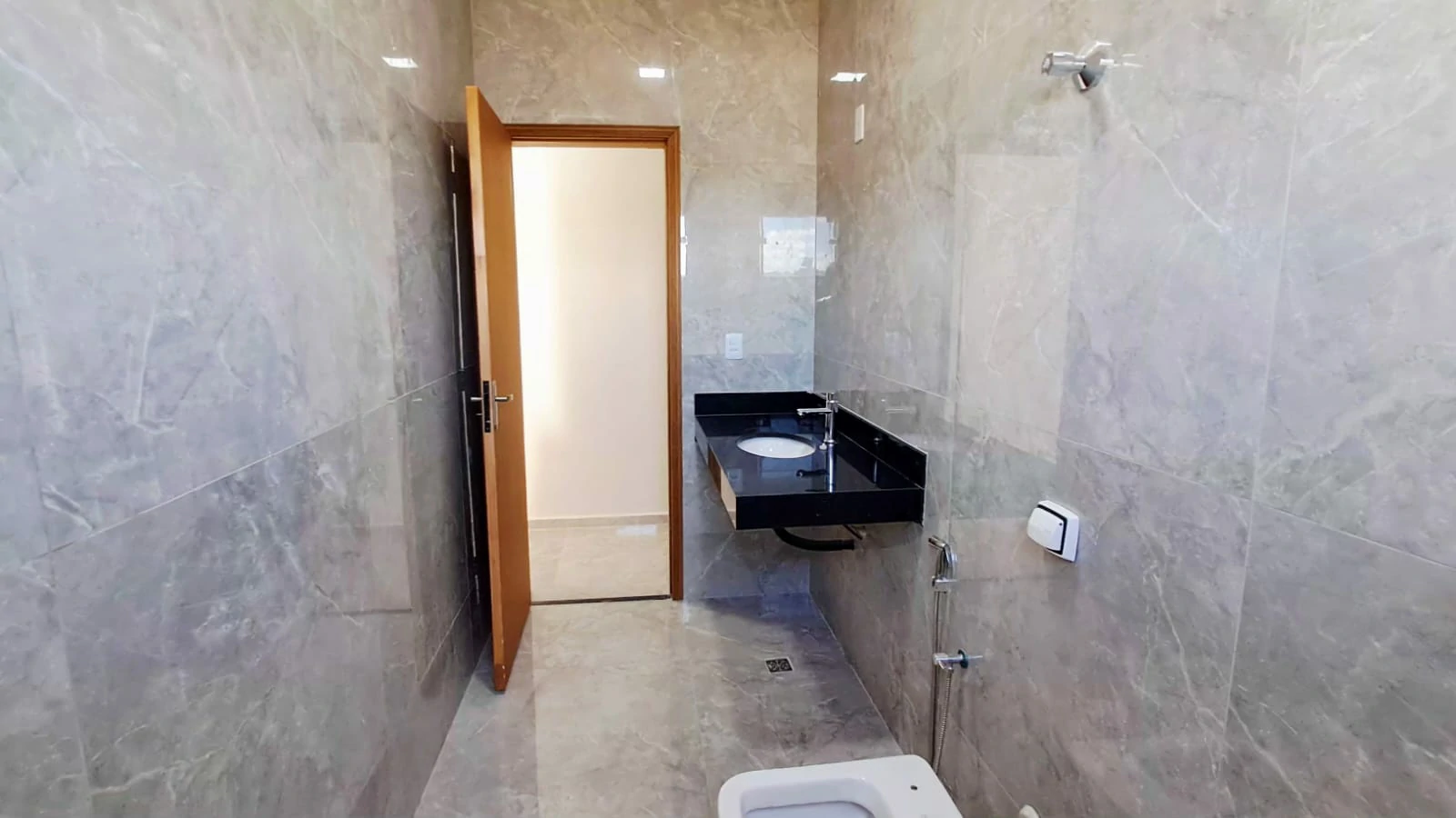 Aluga-se Casa no Bairro Residencial Fazenda Planalto – Guaxupé/MG - Foto 11