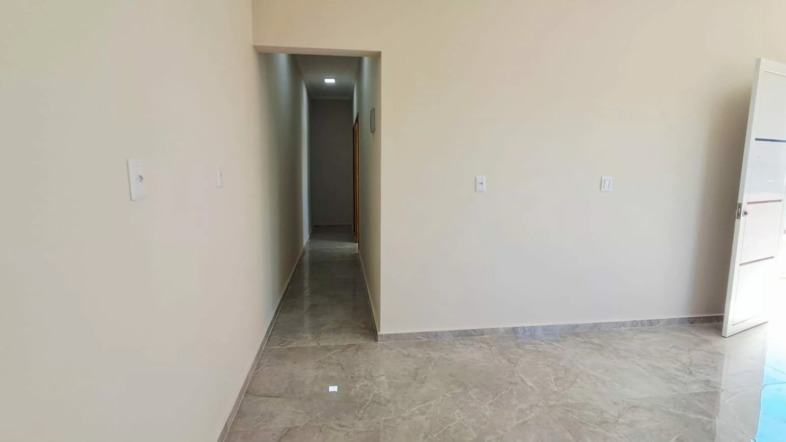 Aluga-se Casa no Bairro Residencial Fazenda Planalto – Guaxupé/MG - Foto 12