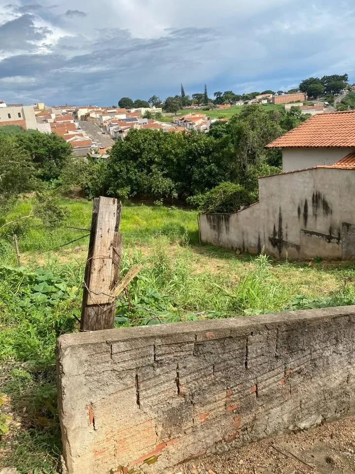 Terreno à venda no Bairro Catetos – Guaxupé/MG