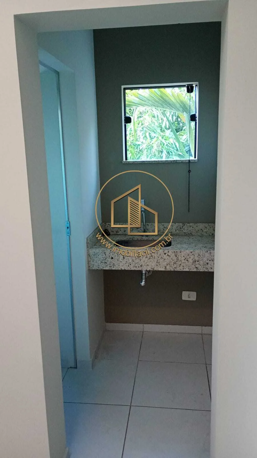 Loja B para alugar no Bairro Vila Santo Antonio – Guaxupé/MG