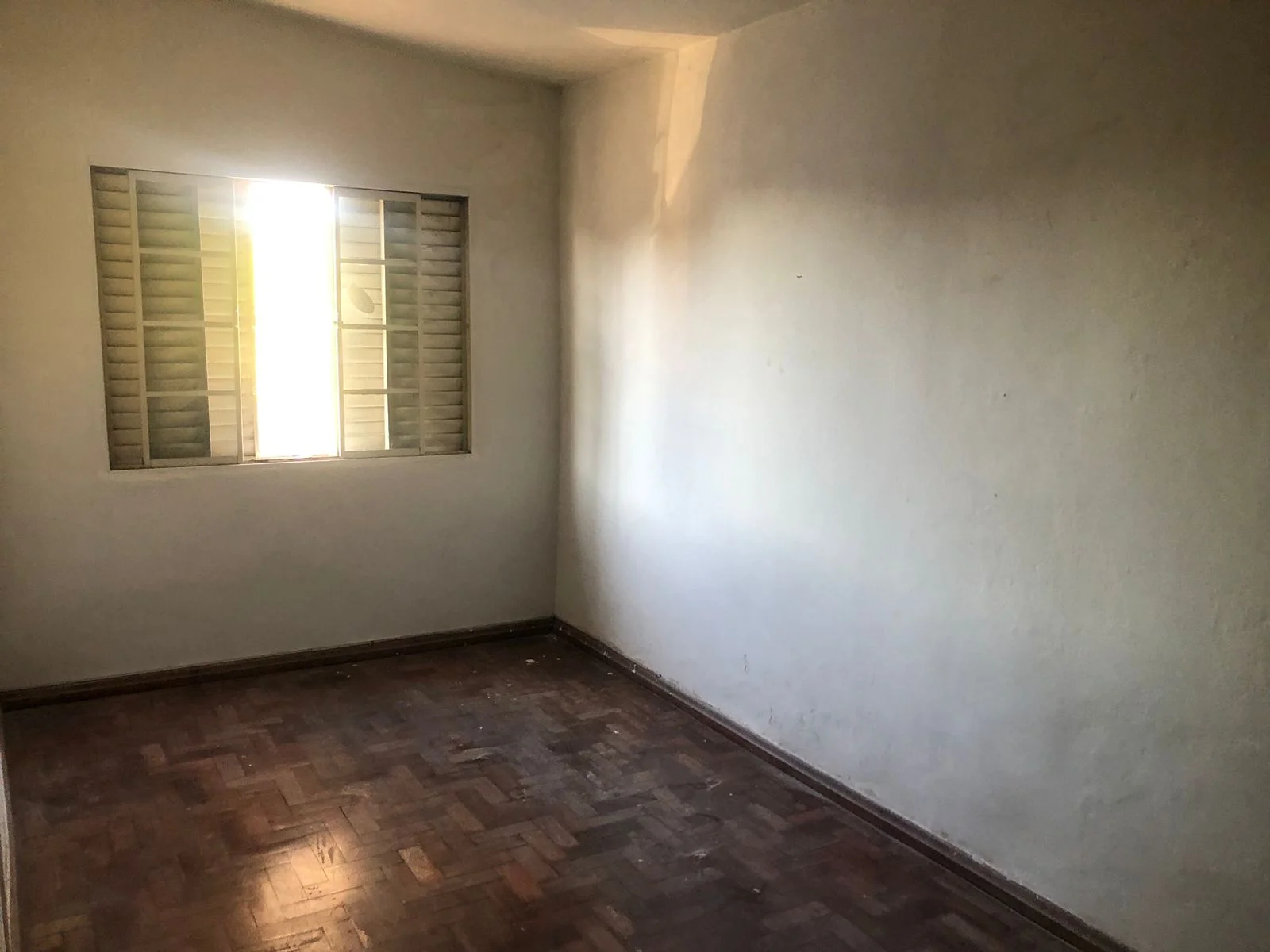 Aluga-se Casa no Centro – Guaxupé/MG